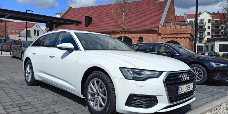 Modern Warsaw on Wheels