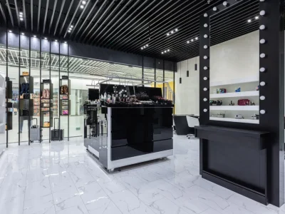 Ivana Vladislava beauty exhibition
